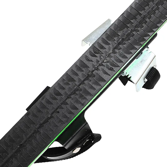 Уценка! Беговые лыжи подростковые ZELART SK-0881-130B (Черный-синий-желтый)