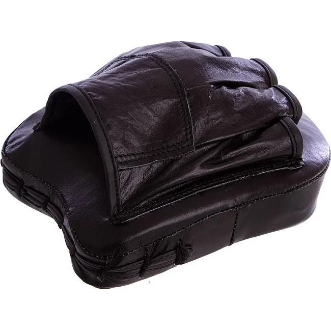 Мини-лапа боксерская изогнутая тренировочная PU FAIRTEX MINI PAD FTX015 18x16x4,5см 2штуки