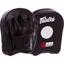 Мини-лапа боксерская изогнутая тренировочная PU FAIRTEX MINI PAD FTX015 18x16x4,5см 2штуки