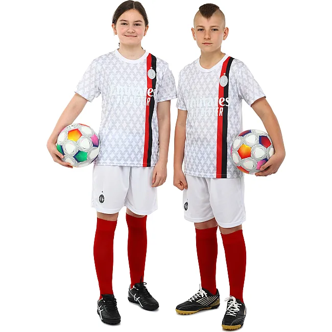 Футбольна форма дитяча із символікою клубу
 AC MILAN гостьова 2024 SP-SPORT
 CO-6352 20-28