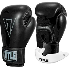 Боксерские перчатки TITLE Boxing Vegan Gloves Black (капа в комплекте)