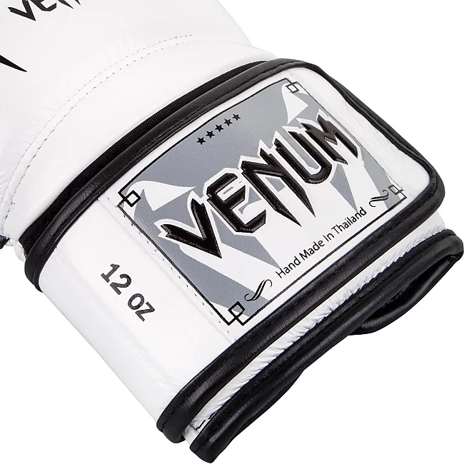 Боксерские перчатки Venum Giant 3.0