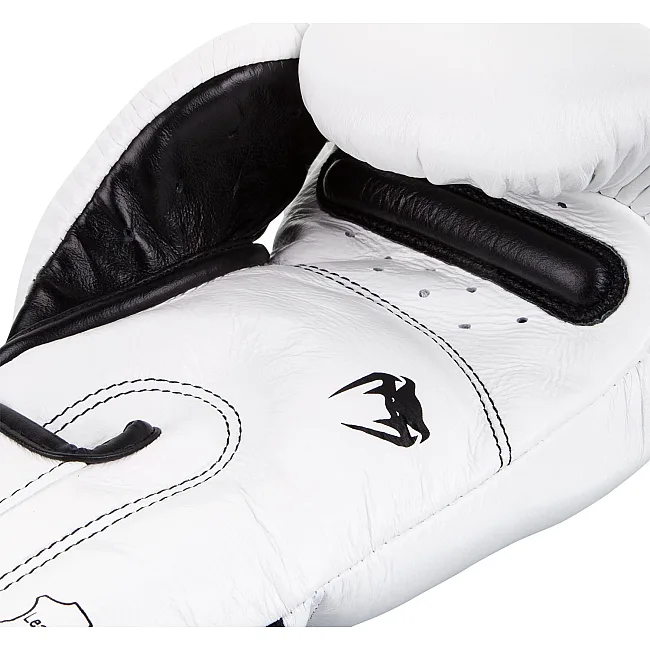 Боксерские перчатки Venum Giant 3.0