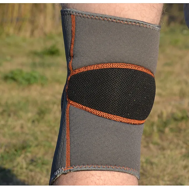 Наколенник-бандаж MADMAX MFA-297 with Patella Stabilizer Dark Grey/Orange