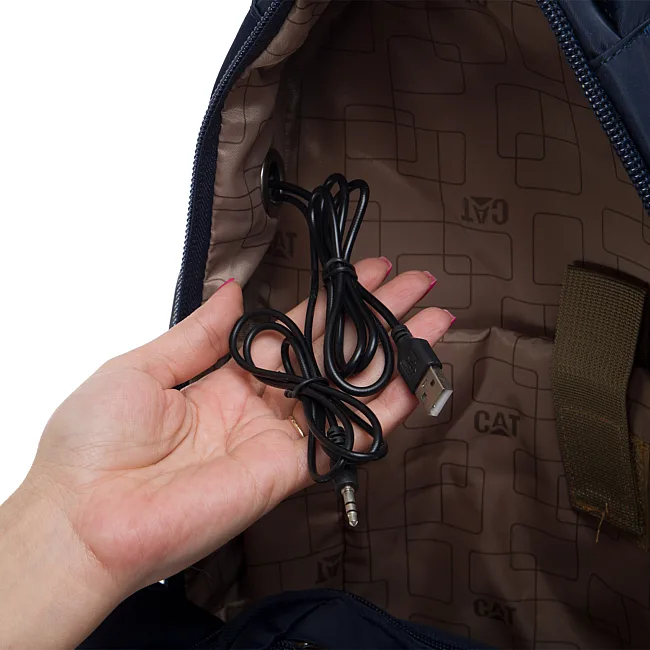 Спортивный рюкзак с каркасной спинкой DEUTER 751B 30л