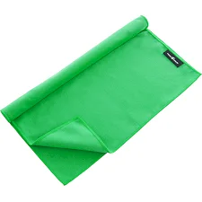 Спортивное полотенце из микрофибры MADWAVE M073602 40х80см (Зеленый)
