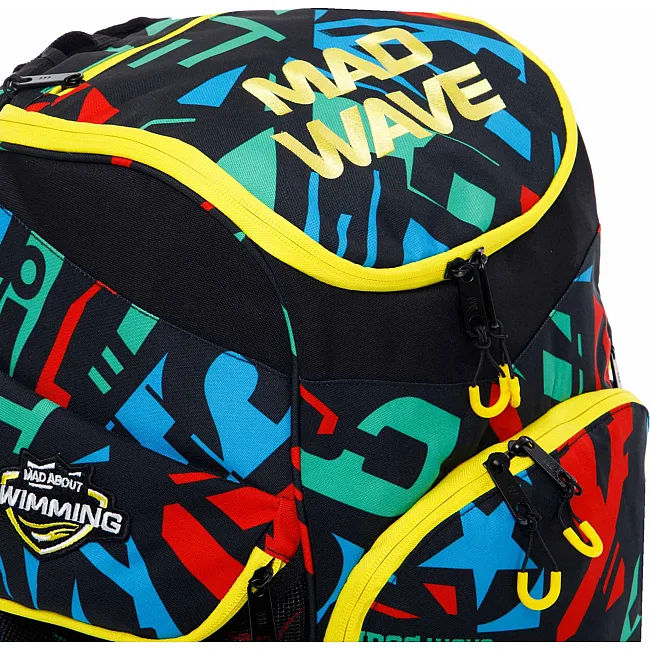Спортивный рюкзак
 MADWAVE
 M1129010 MAD TEAM 42л (Мультиколор)