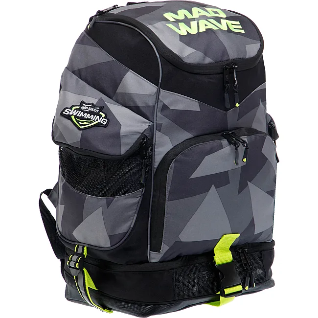 Спортивный рюкзак
 MADWAVE
 M1129010 MAD TEAM 42л (Мультиколор)