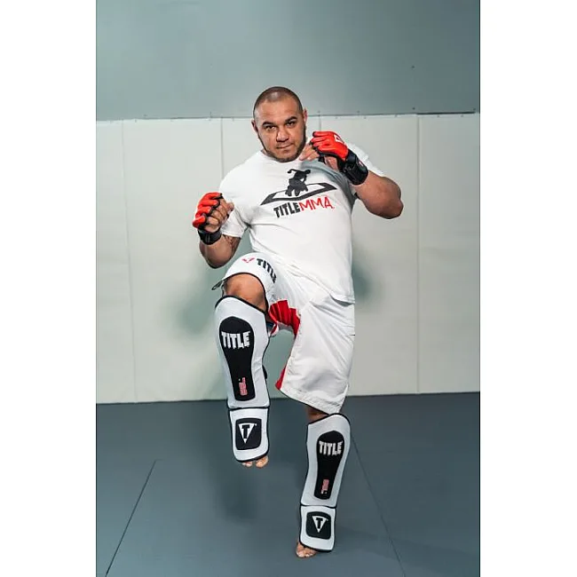 Защита голени и стопы (Щитки) TITLE GEL Elite Pro Shin & Instep Guards Белая с черным