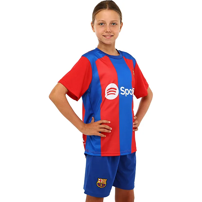 Футбольна форма дитяча із символікою клубу
 BARCELONA 2024 SP-SPORT

 CO-7181 (Бордовий-синій)