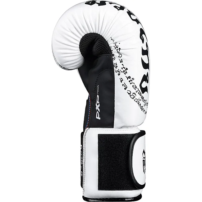 Боксерские перчатки Phantom Muay Thai White (капа в подарок)