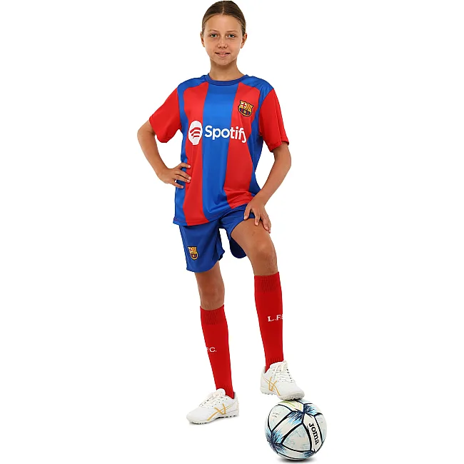 Футбольна форма дитяча із символікою клубу
 BARCELONA 2024 SP-SPORT

 CO-7181 (Бордовий-синій)