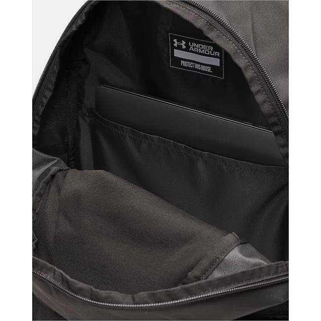 Рюкзак UNDER ARMOUR Hustle Lite Backpack 26,5L черный 31х47х17 см