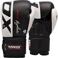 Боксерські рукавиці RDX Black Pro