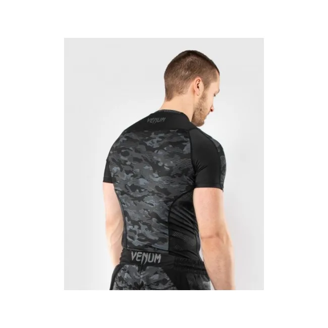 Рашгард VENUM Defender Short Sleeves Dark Camo
