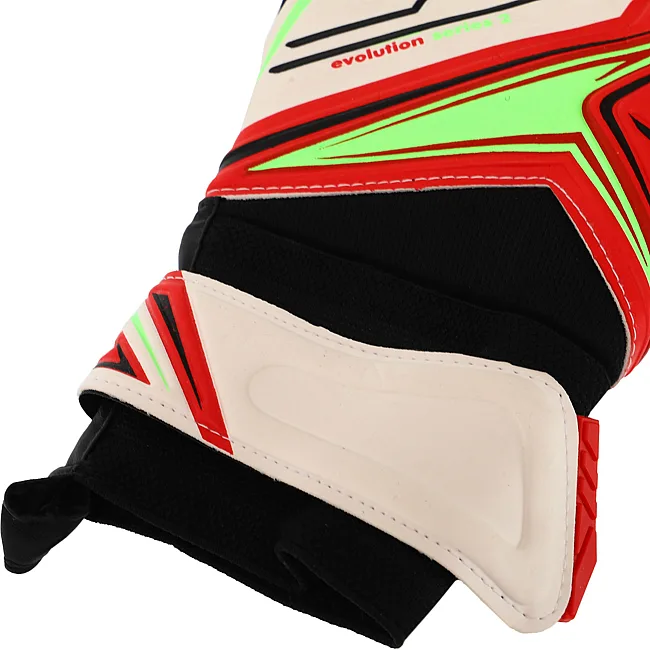 Вратарские перчатки
 профессиональные с защитой пальцев SOCCERMAX GK-4341
 7-11 (Белый-черный-красный)