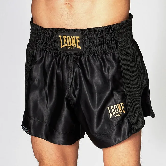 Шорти для тайського боксу LEONE Essential Black S