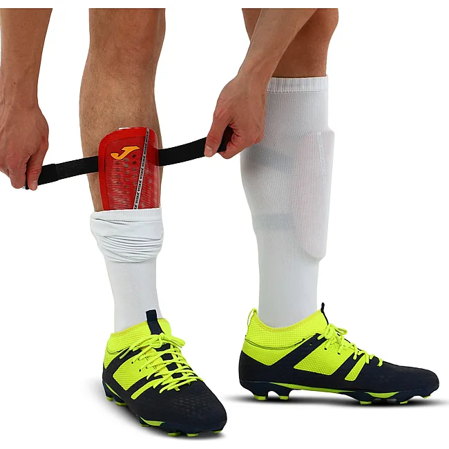 Щитки для футбола
 JOMA

 ATTACK 401491-620 (Красный)