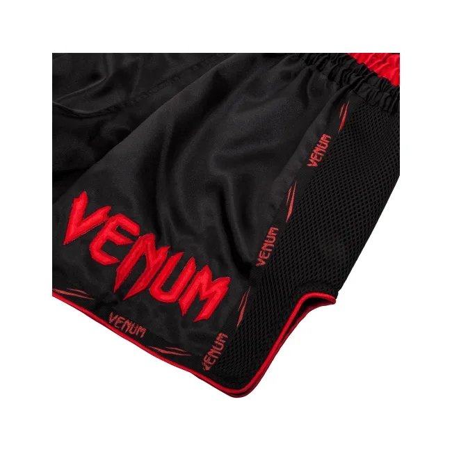 Шорти для тайського боксу VENUM Giant Black Red