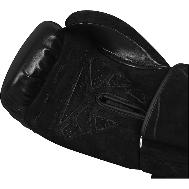 Боксерські рукавиці TITLE Boxing Ultra Bag Boxing Gloves Black 16 oz
