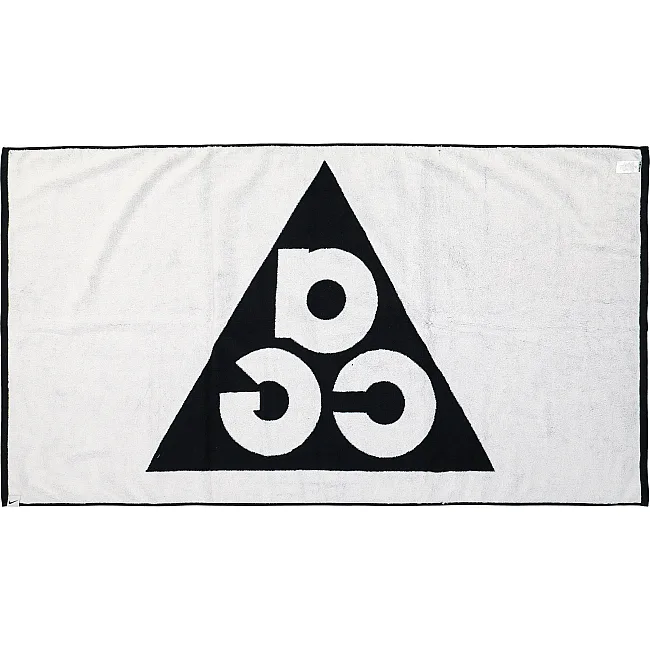 Полотенце Nike TOWEL ACG белое, черное 80x145 см