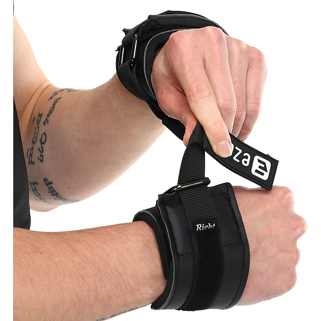 Крюки для тяги и подтягивания
 на запястья MINI LIFTING HOOK EZOUS B-11 2шт