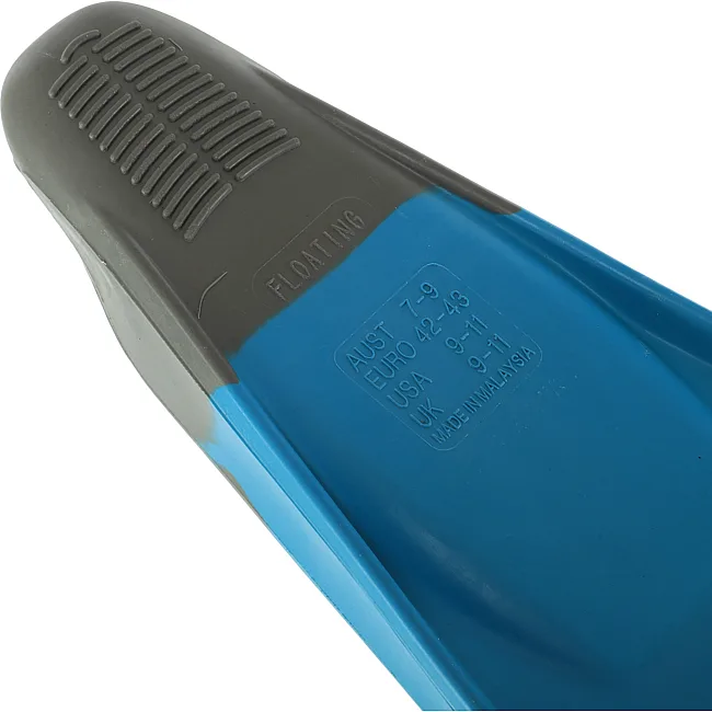 Короткие ласты для тренировок
 MADWAVE

 M074606608W
 42-43 (Голубой)