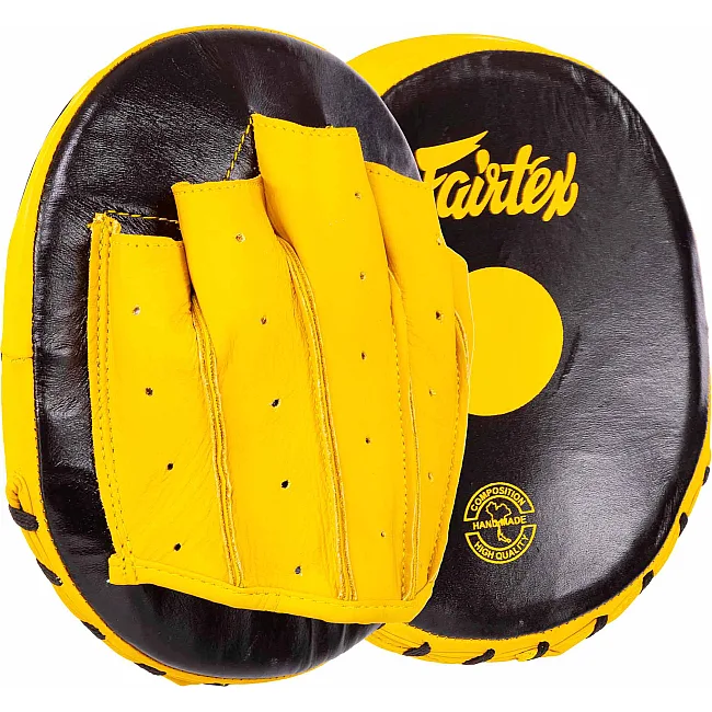 Мини-лапа боксерская изогнутая тренировочная кожа FAIRTEX BO-9483 20x17x4.5см 2штуки (Черный-желтый)