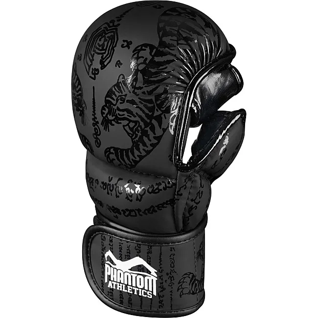 Перчатки для ММА Phantom Muay Thai Black (капа в подарок)
