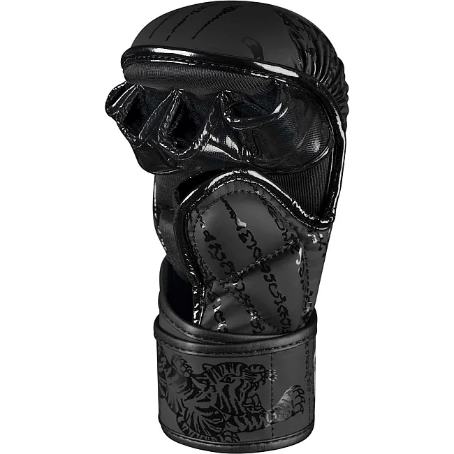 Перчатки для ММА Phantom Muay Thai Black (капа в подарок)