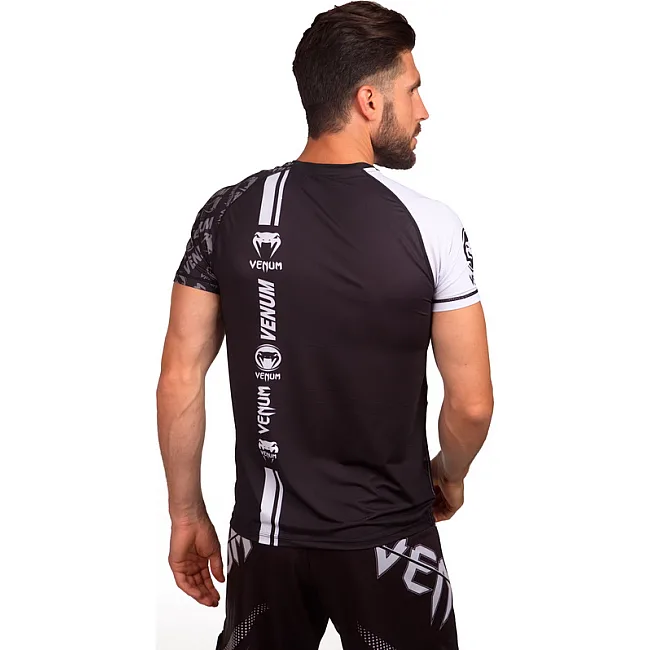 Рашгард із коротким рукавом VENUM LOGOS CO-8131