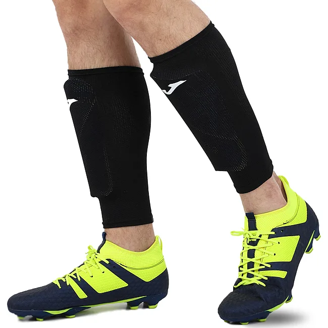 Щитки для футболу
 з тримачем щитків у комплекті JOMA

 J-PRO ORO 400861-901 (Золотий-чорний)
