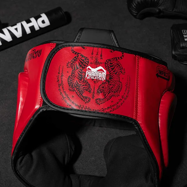Боксерский шлем Phantom Muay Thai Full Face Red (капа в комплекте)