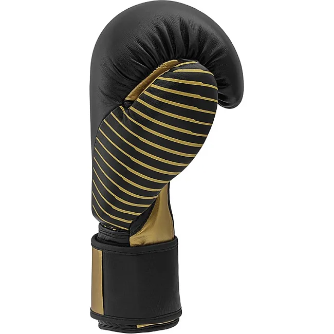 Перчатки для кикбоксинга Adidas с лицензией Wako (черно-золотой, adiKBWKF200)