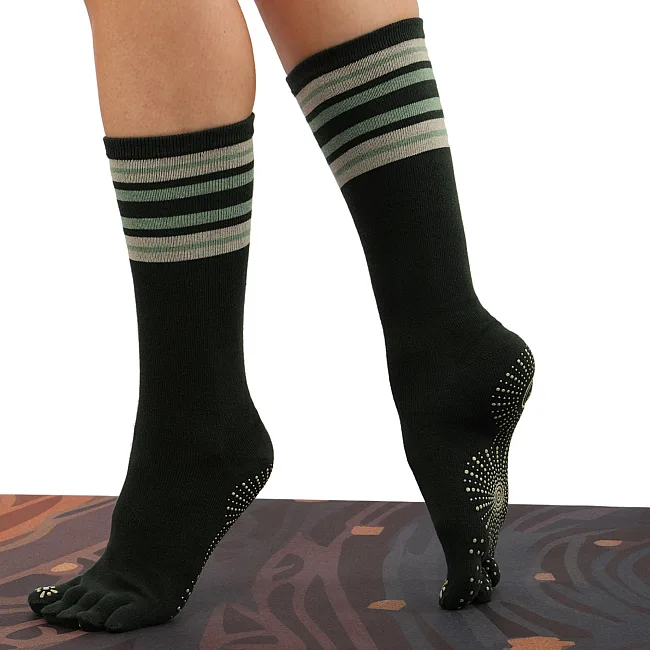 Гольфы для йоги и пилатеса с закрытыми пальцами нескользящие BLOOM YOGA SOCKS LB7150 (Белый)