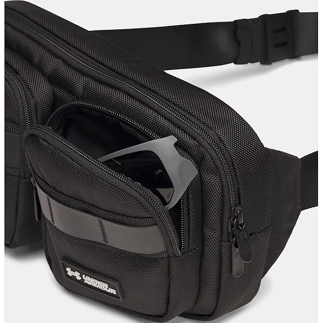 Сумка на пояс UNDER ARMOUR Triumph Crossbody 4L черный 17 x 29 x 5 см