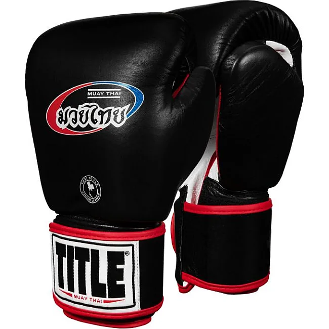 Боксерские перчатки TITLE Muay Thai Leather Trening Gloves Черные