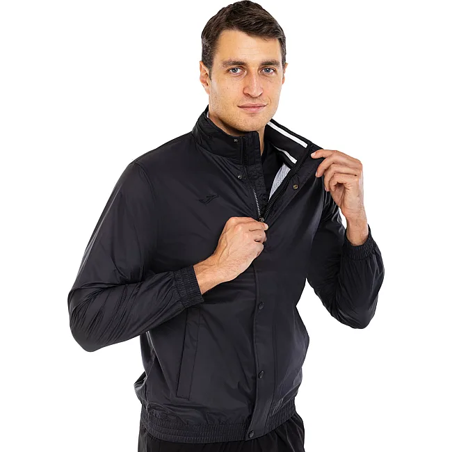 Спортивна вітровка
 JOMA

 PASARELA III 101552-100 (Чорний)