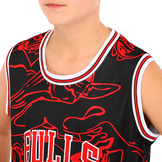 Детская баскетбольная форма
 NBA клуб Chicago Bulls 23 BA-6625 (Красный-черный)