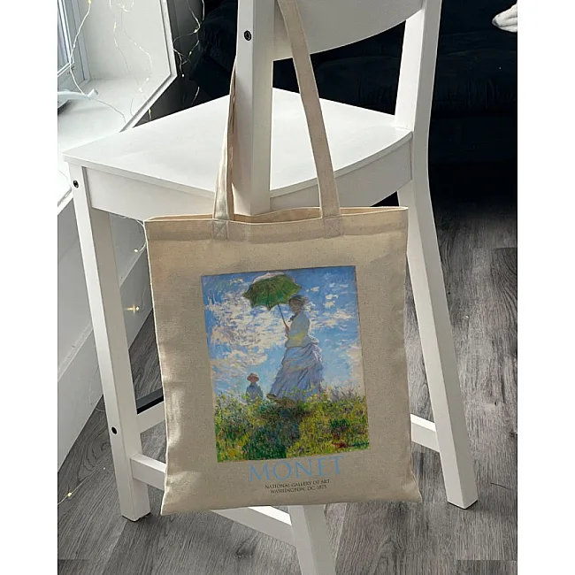 Экошопер BookOpt ВК4087 MONET Женщина с бежевым зонтиком.
