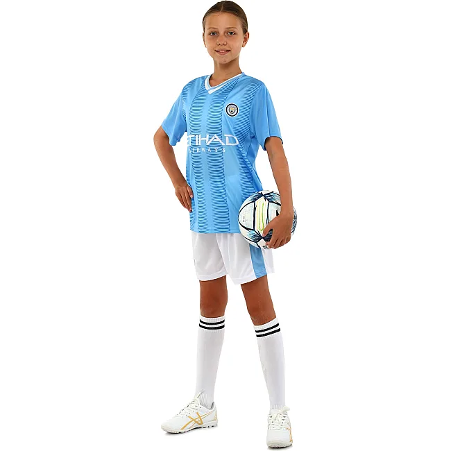 Футбольна форма дитяча із символікою клубу
 MANCHESTER CITY домашня 2024 SP-SPORT

 CO-7184 (Блакитний-білий)