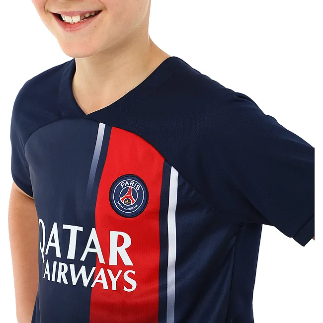 Футбольная форма детская с символикой клуба
 PSG домашняя 2024 SP-SPORT
 CO-6257 20-28