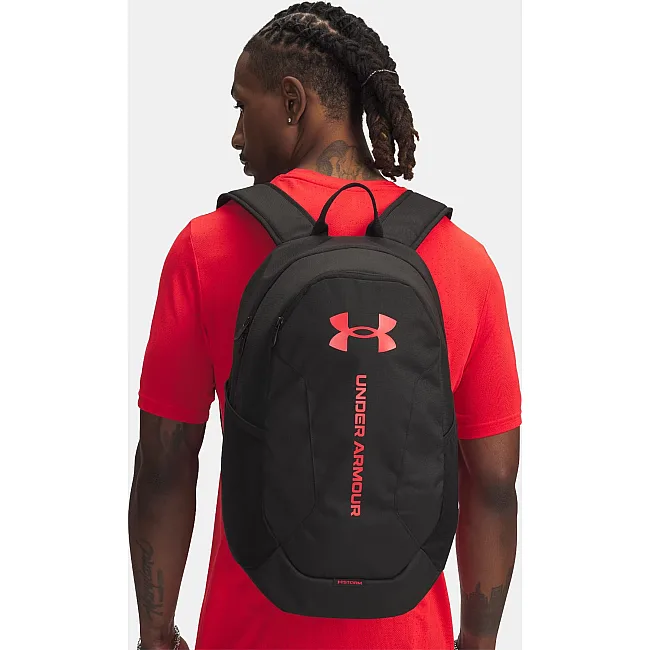 Рюкзак UNDER ARMOUR Hustle Lite Backpack 26,5L чорний 31 х 47 х 17 см