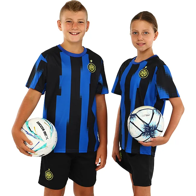 Футбольна форма дитяча із символікою клубу
 INTER MILAN домашня 2024 SP-SPORT

 CO-7194 (Синьо-чорний)