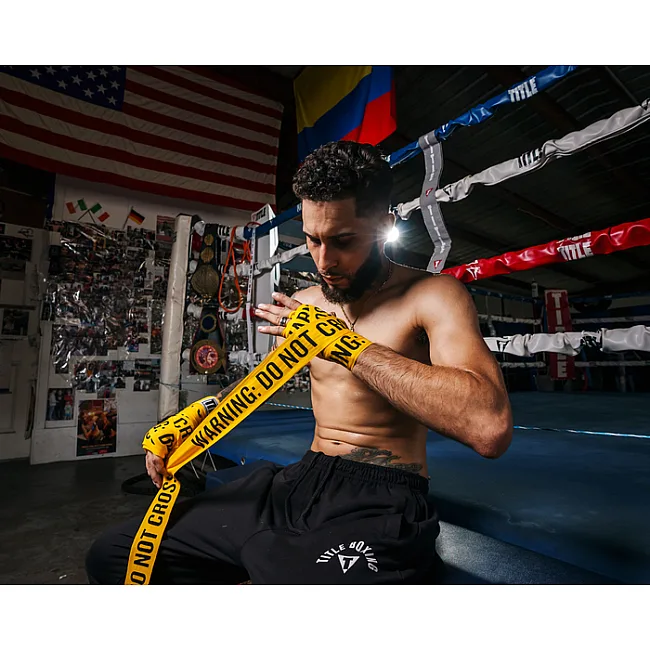 Бинти для боксу TITLE Boxing Print 450см Gold Black