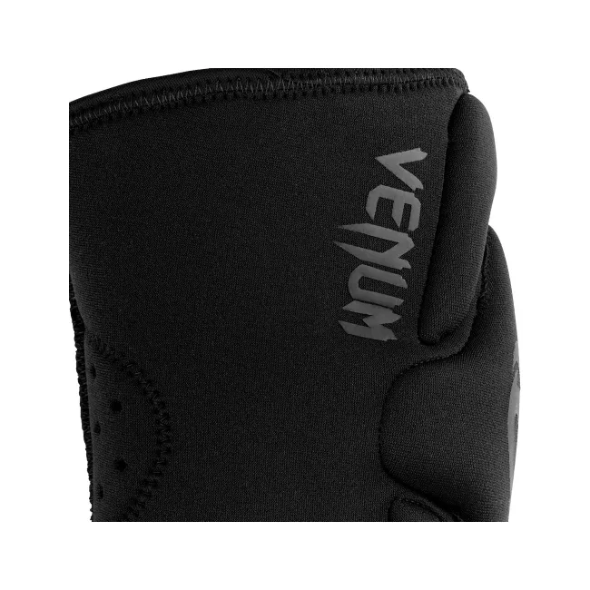 Защита колена VENUM Kontact Lycra Patented Matte Black