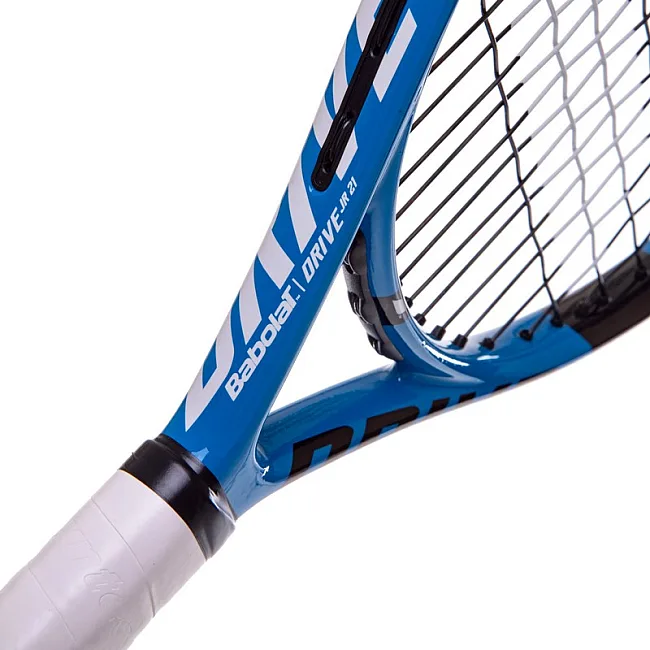 Детская ракетка для большого тенниса
 BABOLAT DRIVE JUNIOR BB140 см
217-136 5-6лет 21