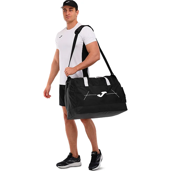 Спортивна сумка
 JOMA
 OPEN 401102-102 79л (Чорний)