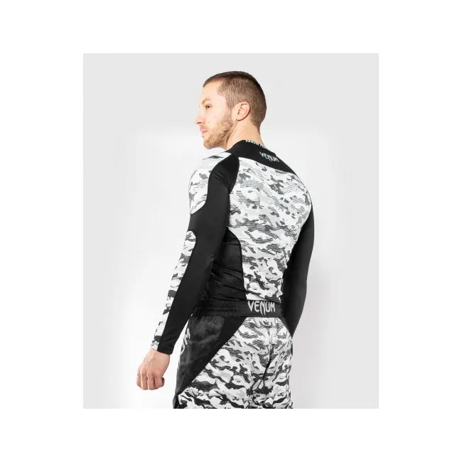 Рашгард VENUM Defender Long Sleeves Urban Camo