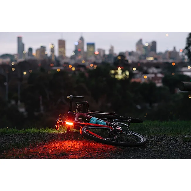 Задняя веломигалка KNOG Blinder Mob V Mr Chips 44 Lumens Black